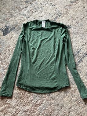 ONER Active Long-Sleeve Crewneck Women's Top - Green size Medium
